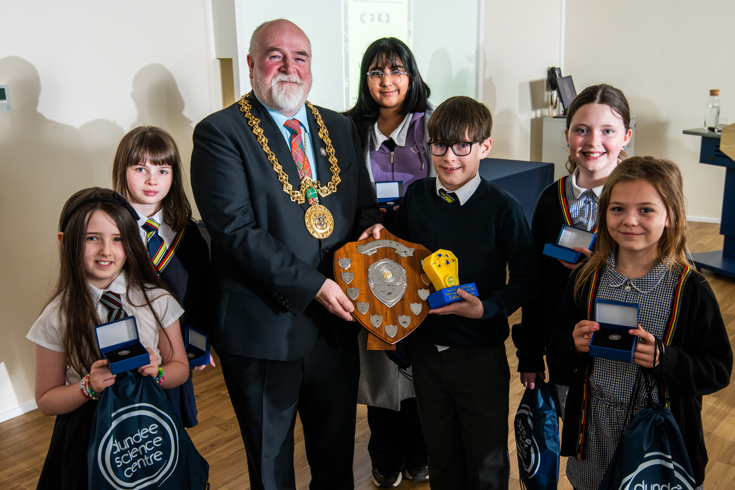 dundee-school-boy-races-to-the-final-with-anniversary-exhibition